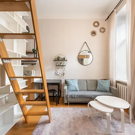 Hoza 62 * Warsaw