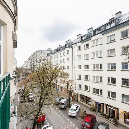 Hoza 62 By Bookinghost